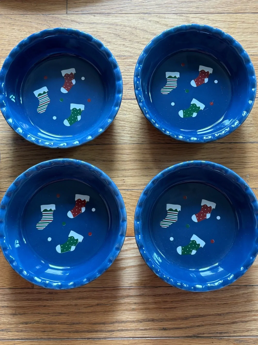 Nantucker Blue Holiday Stocking Ceramic Pie Pan Bowl Set NWOT